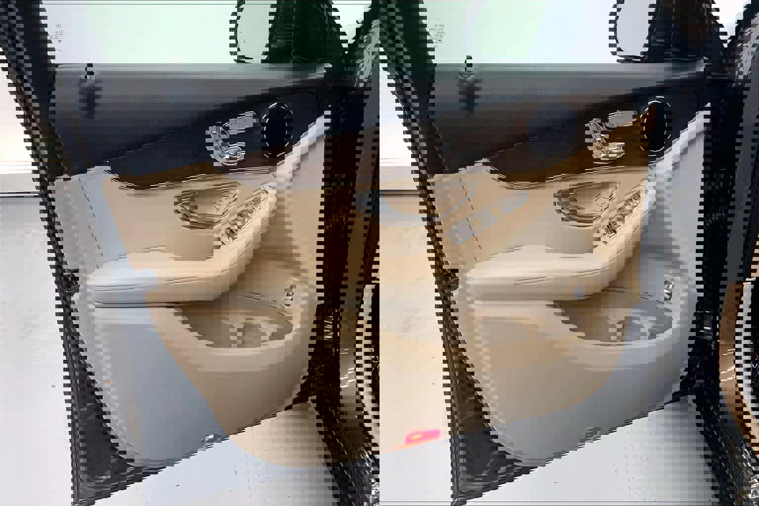 Used 2020 Mercedes-Benz GLC 300 GLC 300 image 19