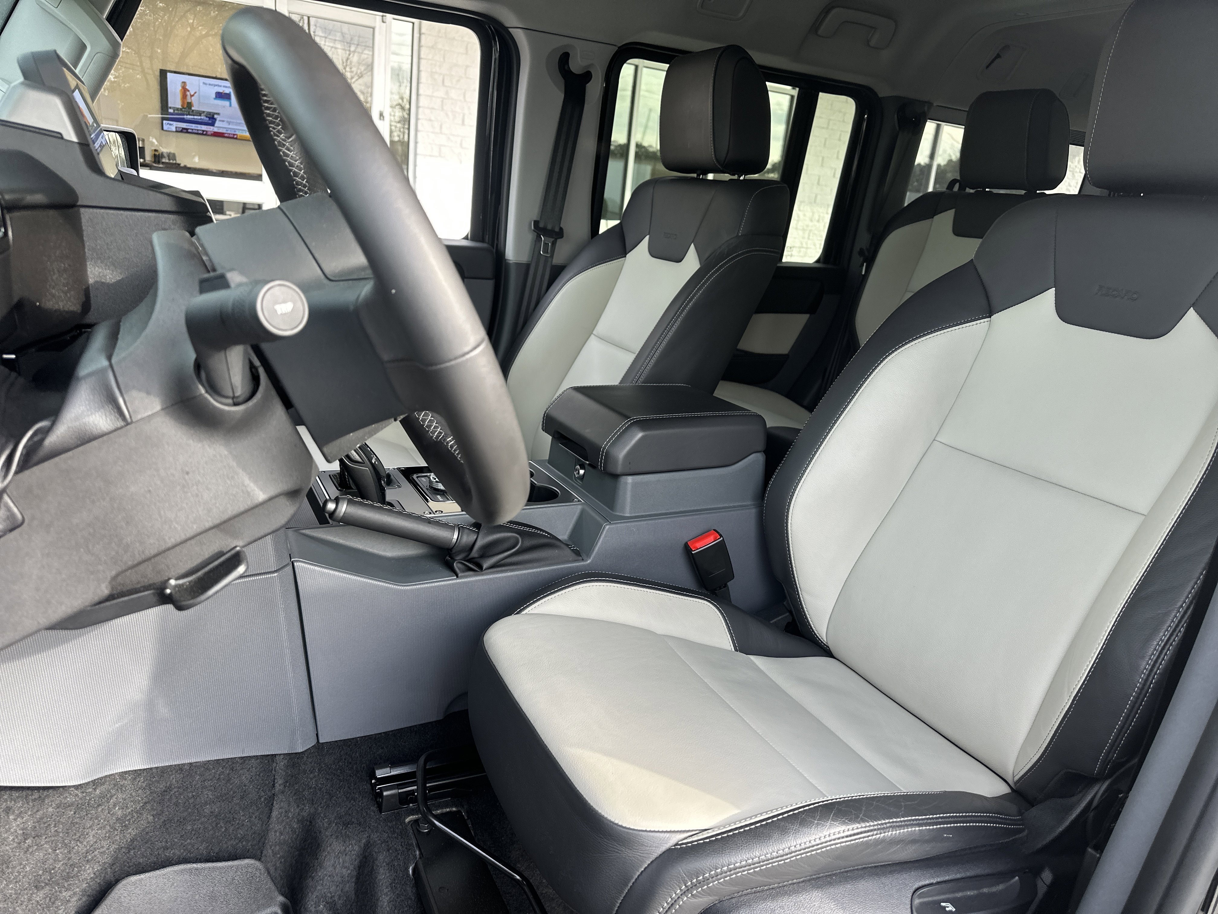 Used 2024 INEOS Grenadier Fieldmaster Edition image 10