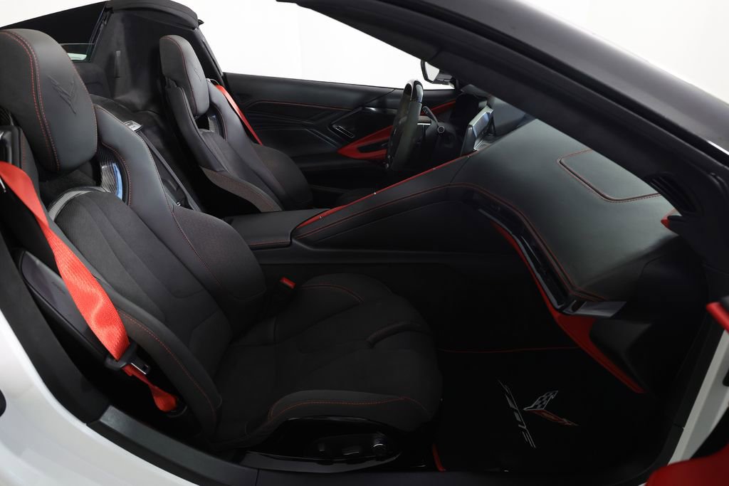 Used 2025 Chevrolet Corvette Z06 w/ Z07 Performance Package RWD image 13