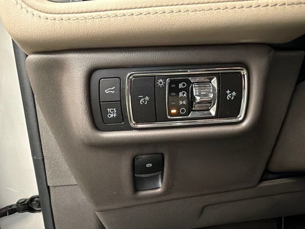 Used 2023 Lincoln Nautilus FWD image 22