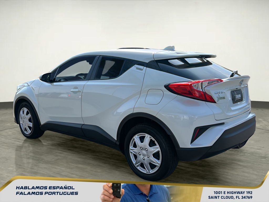 Used 2019 Toyota C-HR LE image 4