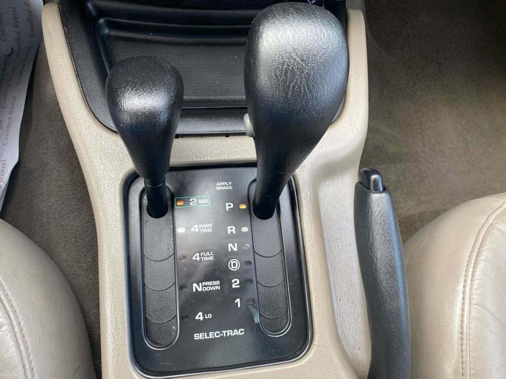 Used 2002 Jeep Grand Cherokee Laredo image 14