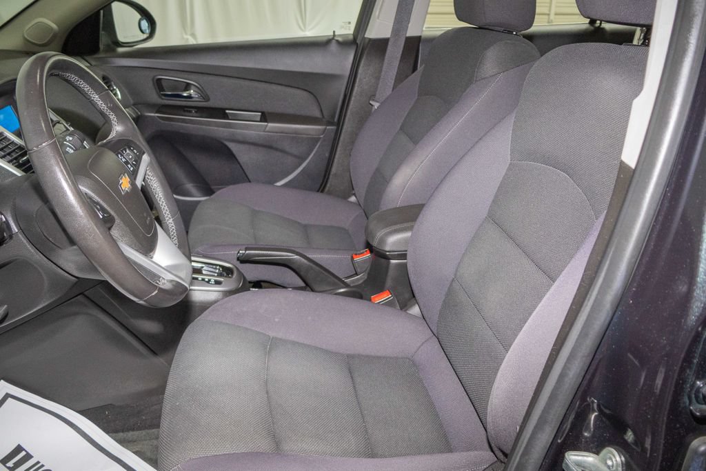 Used 2014 Chevrolet Cruze LT w/ All-Star Edition FWD image 12