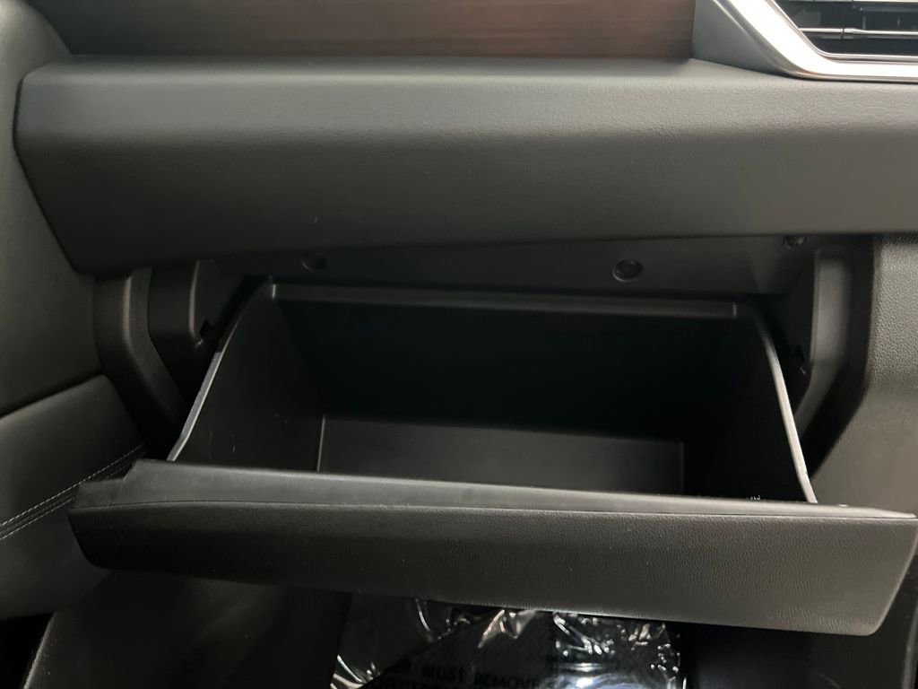 Used 2025 GMC Yukon Denali image 28