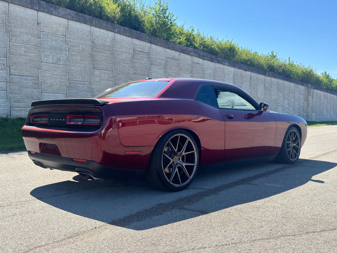 Used 2018 Dodge Challenger R/T image 3