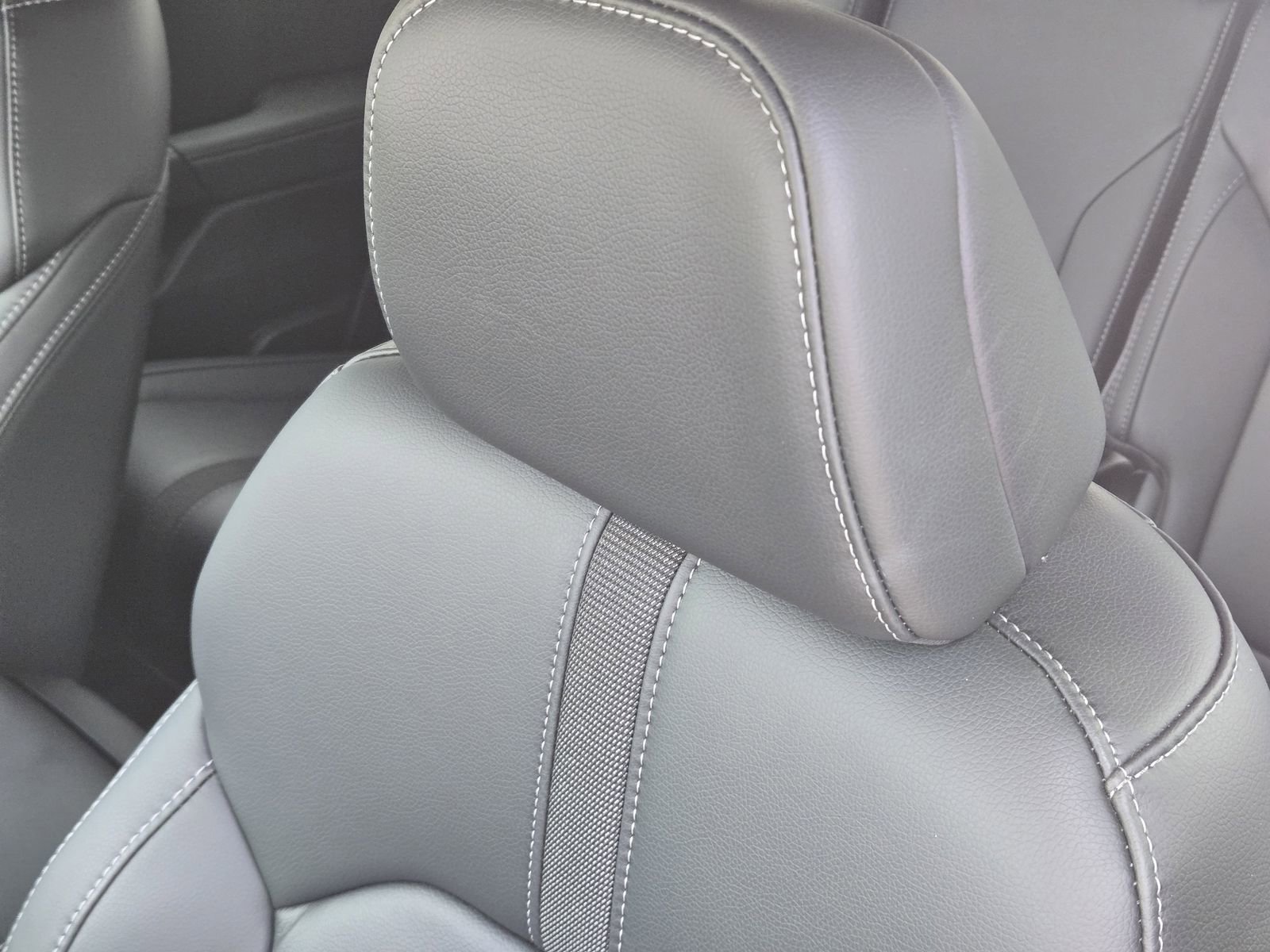 Used 2025 Honda Pilot EX-L image 18