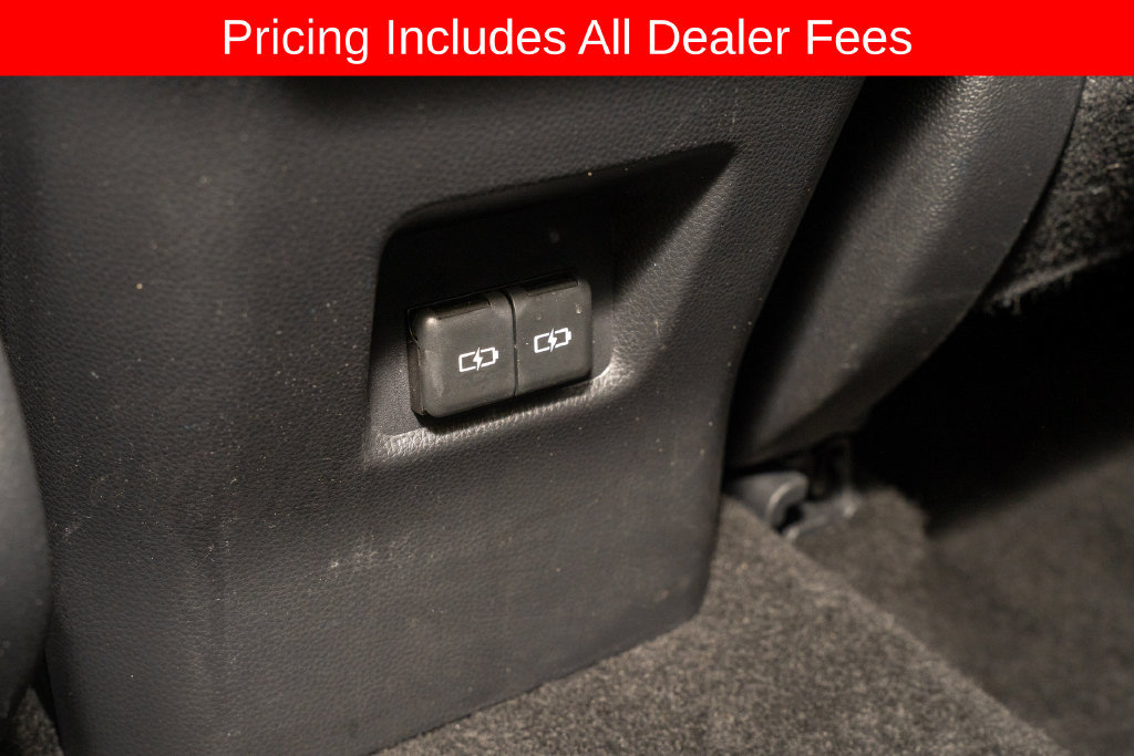 Used 2022 Toyota RAV4 XLE Premium AWD/4WD image 8