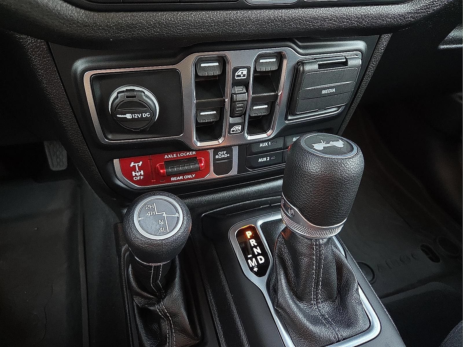 Used 2025 Jeep Wrangler Unlimited Sport AWD/4WD image 20