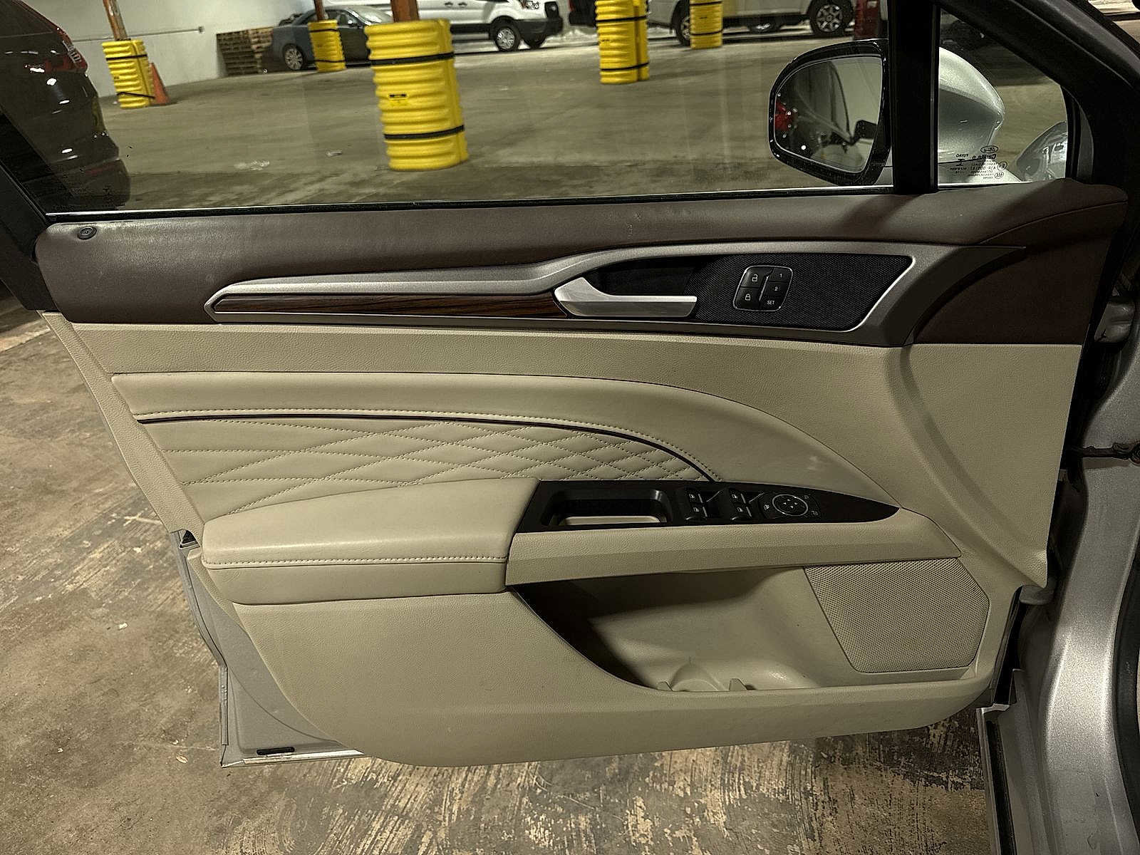 Used 2017 Ford Fusion Platinum image 30