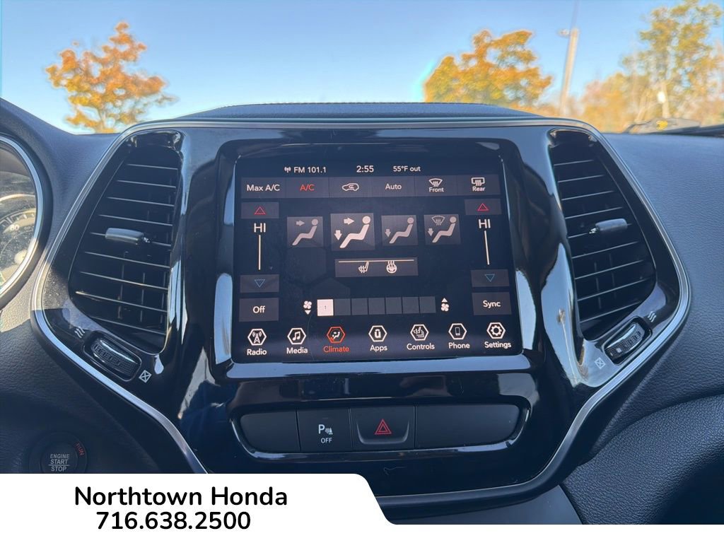 Used 2019 Jeep Cherokee Limited image 21