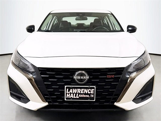 Used 2024 Nissan Altima 2.5 SR image 2