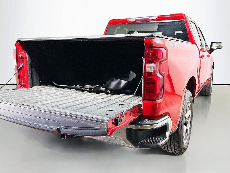 Used 2020 Chevrolet Silverado 1500 LT AWD/4WD image 24