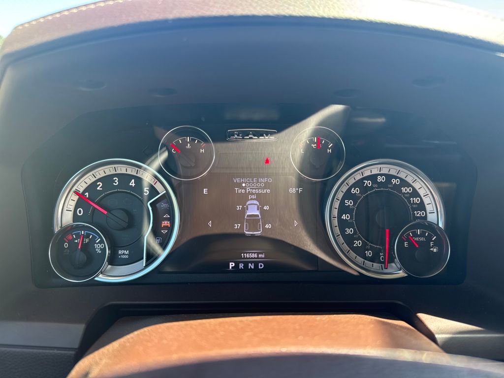 Used 2017 RAM 1500 Laramie w/ Convenience Group image 15