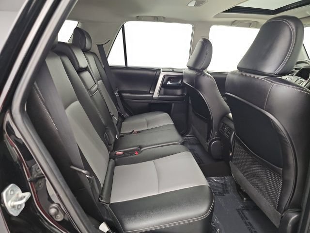 Used 2017 Toyota 4Runner SR5 Premium AWD/4WD image 33