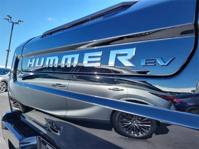 New 2026 GMC Hummer EV 4x4 Crew Cab image 7