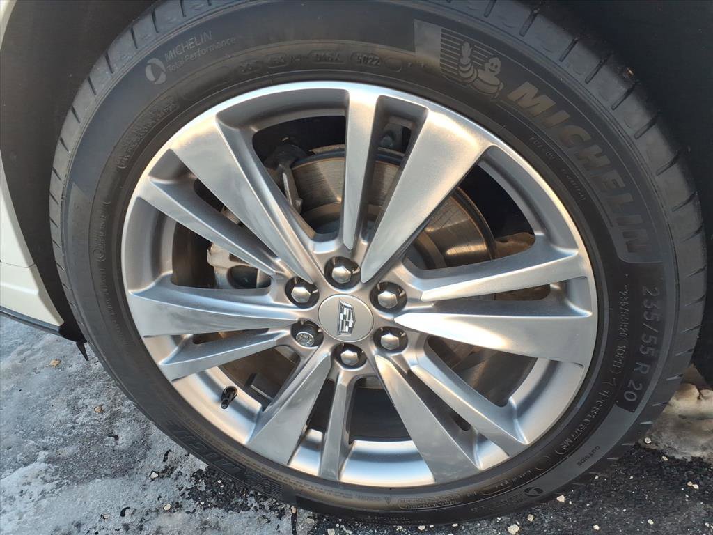 Certified 2023 Cadillac XT6 Premium Luxury image 8