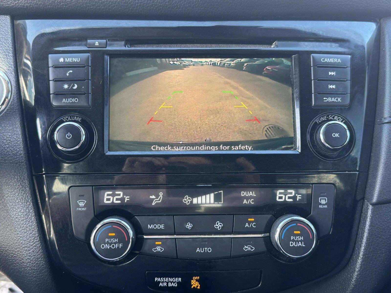 Used 2019 Nissan Rogue SV FWD image 27