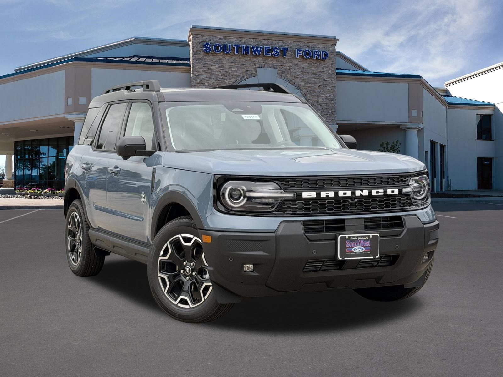 New 2026 Ford Bronco Sport Outer Banks w/ Outer Banks Tech Package+ AWD/4WD image 1