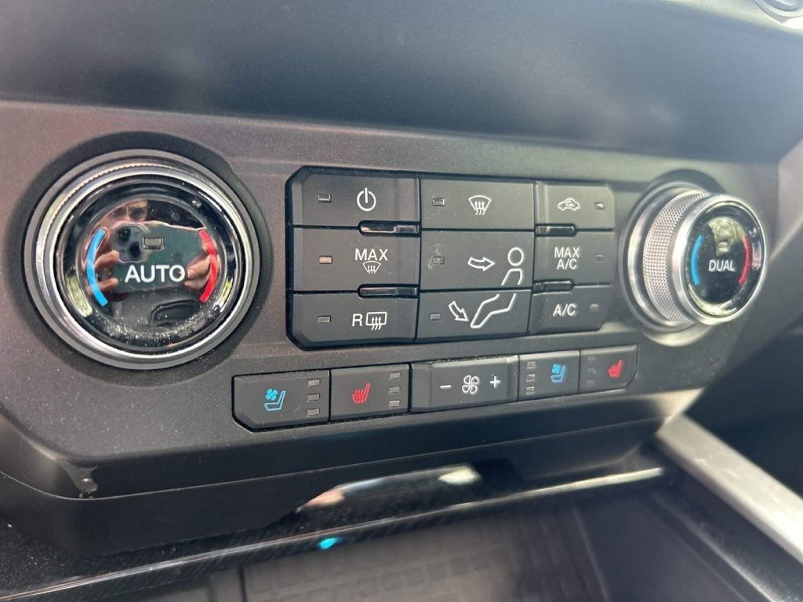 Used 2020 Ford F250 Platinum AWD/4WD image 24