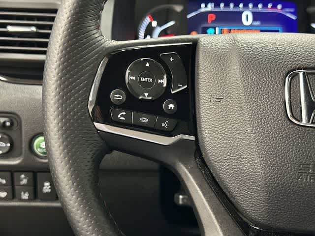 Certified 2025 Honda Passport Black Edition image 17