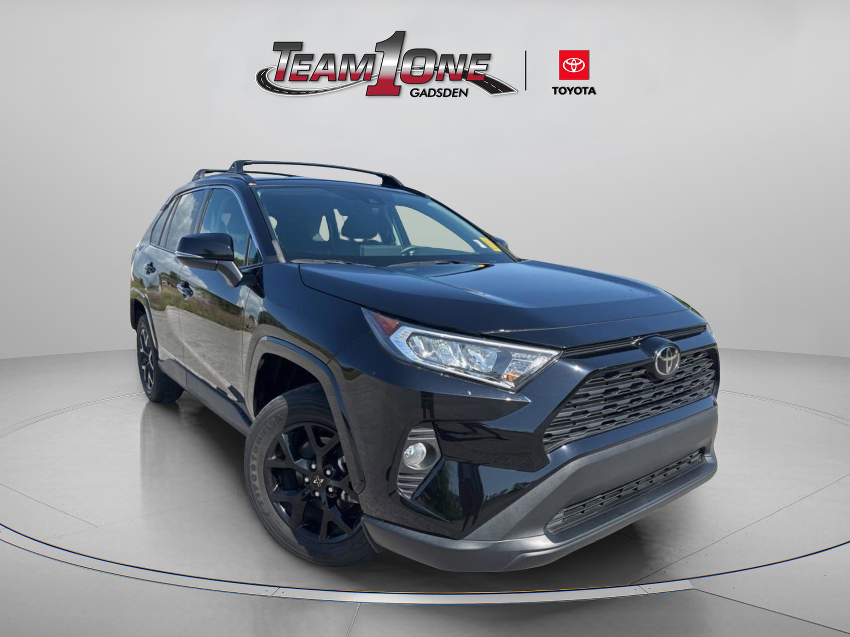 Used 2021 Toyota RAV4 XLE image 1