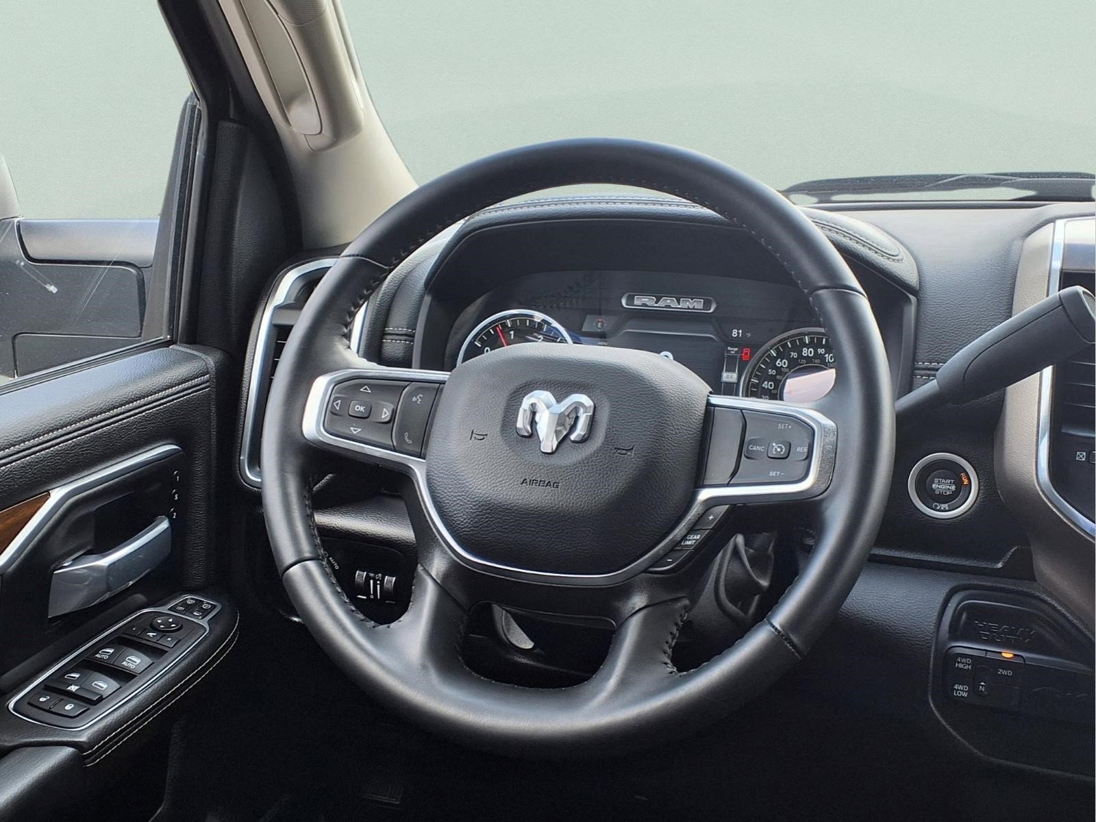 Used 2024 RAM 2500 Laramie AWD/4WD image 11