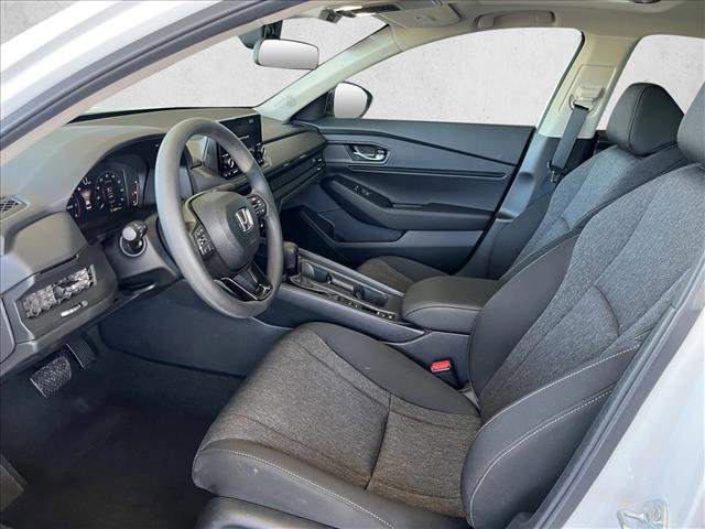 Certified 2025 Honda Accord SE image 9