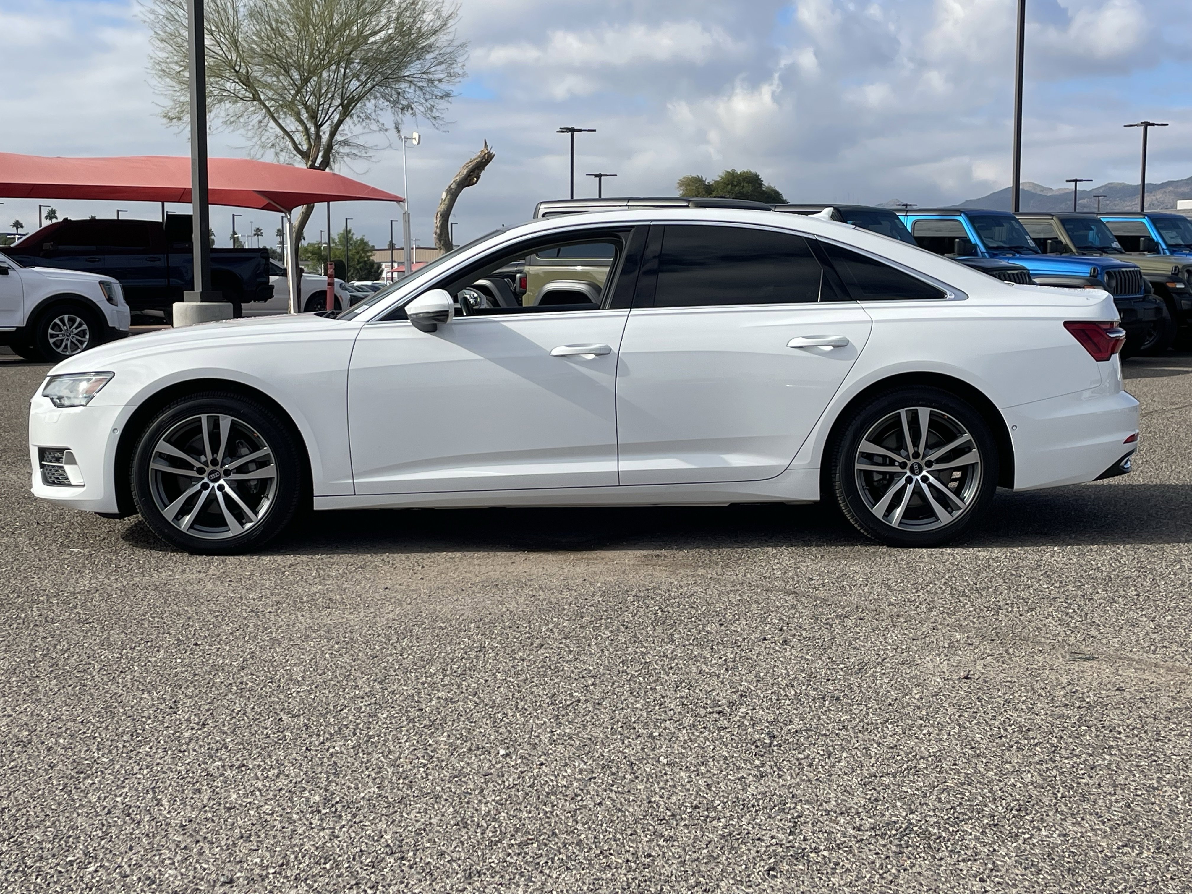 Used 2023 Audi A6 2.0T Premium image 3