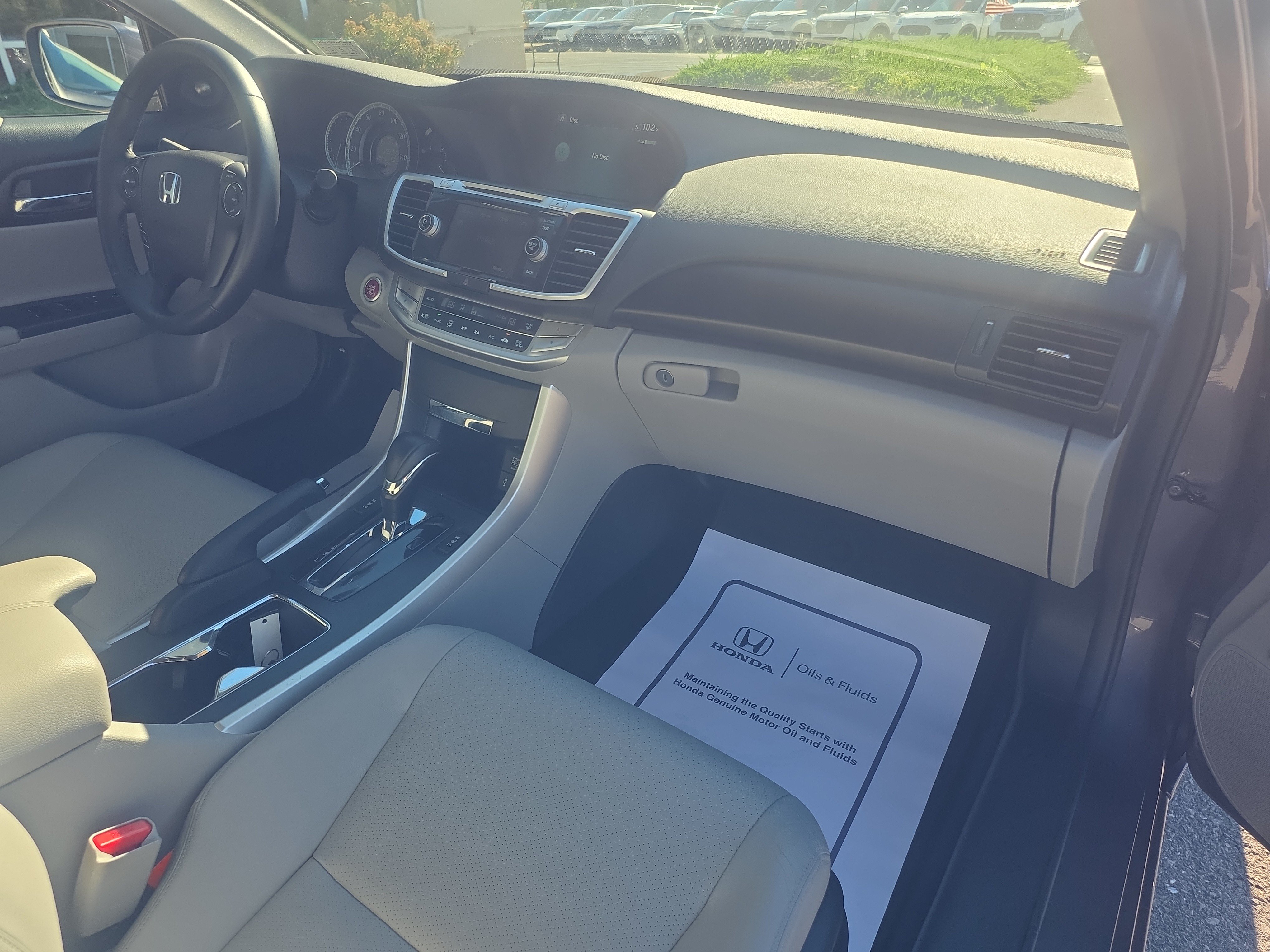 Used 2015 Honda Accord EX-L image 12