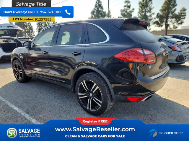 Used 2011 Porsche Cayenne AWD/4WD image 3
