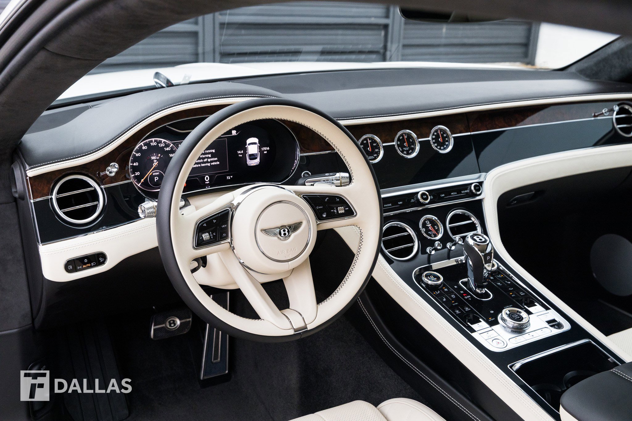 Used 2022 Bentley Continental GT image 23