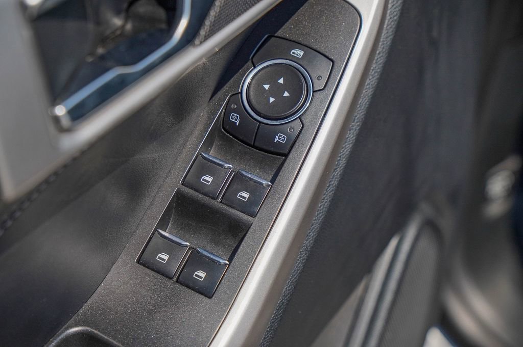 Used 2023 Ford Explorer XLT w/ Equipment Group 202A image 33