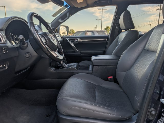 Used 2023 Lexus GX 460 Premium w/ Premium Package AWD/4WD image 28