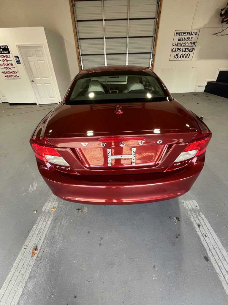 Used 2011 Volvo C70 T5 image 4