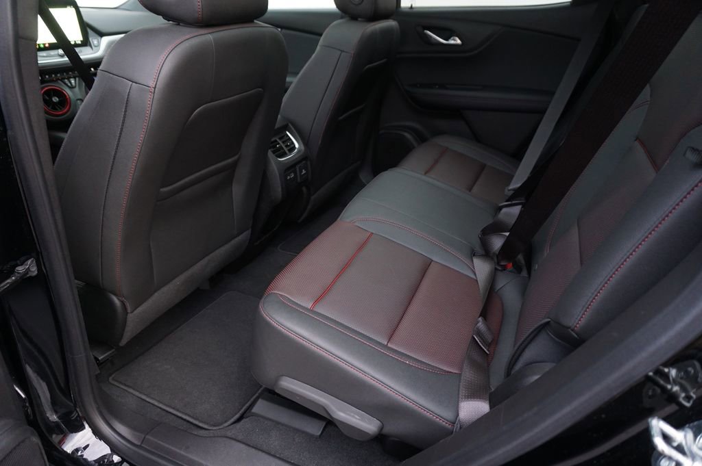 Used 2024 Chevrolet Blazer RS w/ Driver Confidence II Package FWD image 27