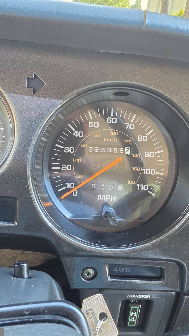 Used 1988 Toyota Land Cruiser AWD/4WD image 17