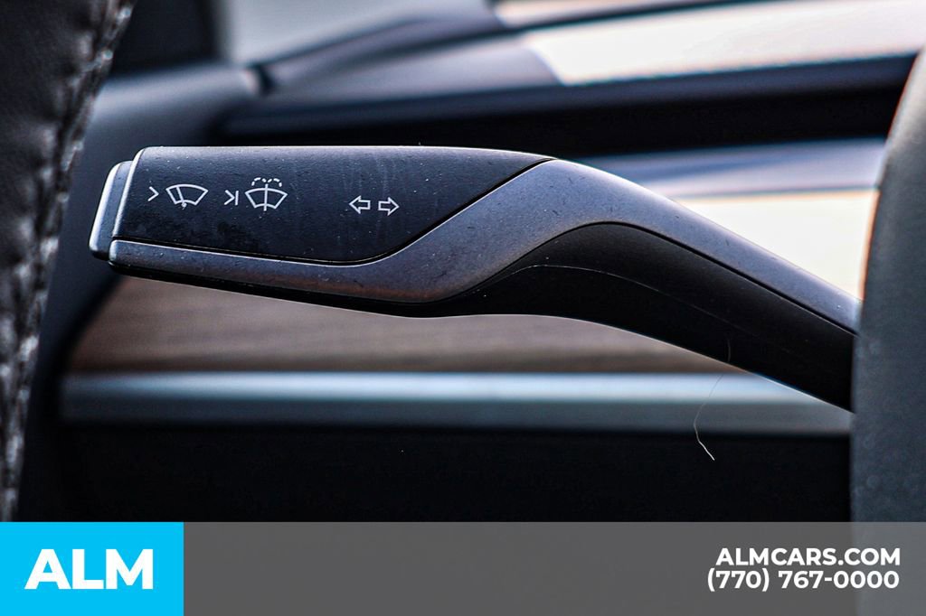 Used 2021 Tesla Model Y Long Range image 32