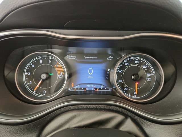 Used 2019 Jeep Cherokee Limited AWD/4WD image 13