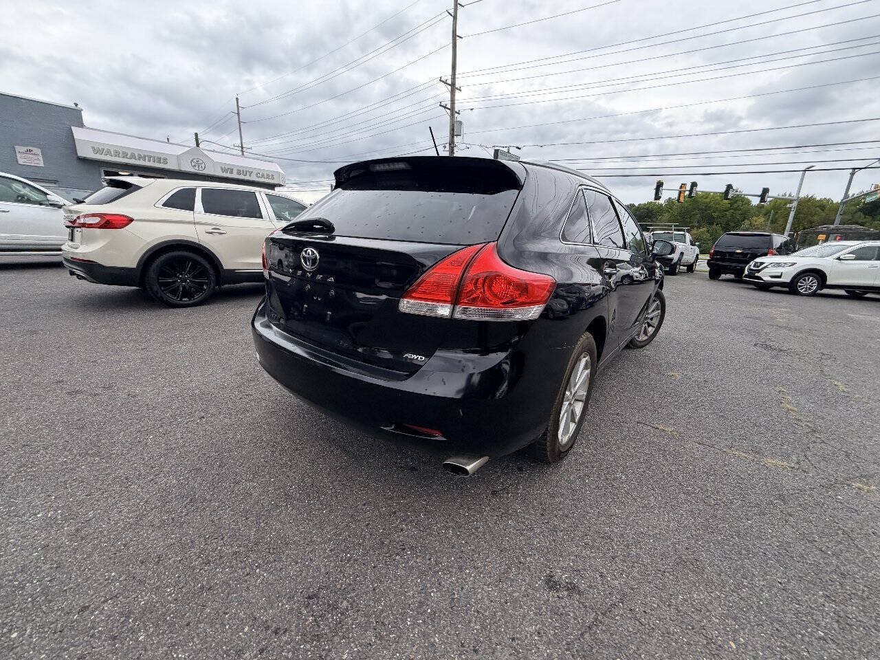 Used 2010 Toyota Venza AWD w/ Convenience Pkg image 18