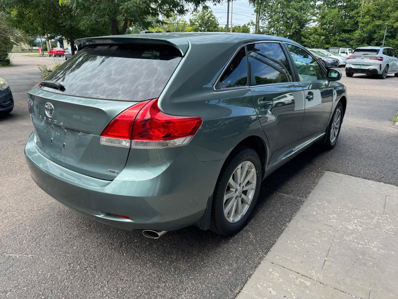 Used 2011 Toyota Venza AWD image 5