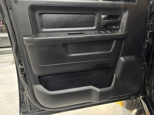 Used 2016 RAM 2500 Tradesman w/ Chrome Appearance Group AWD/4WD image 10