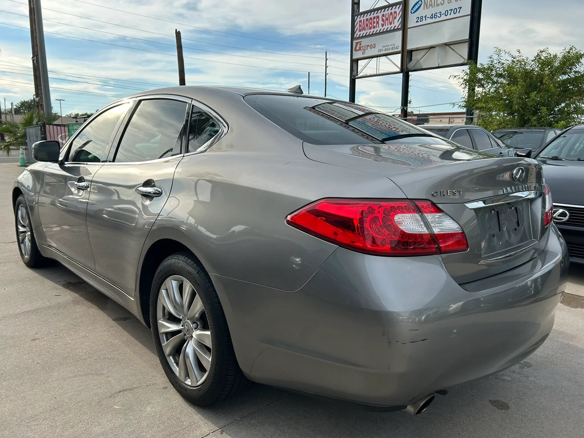Used 2012 INFINITI M37 w/ Premium Pkg RWD image 3
