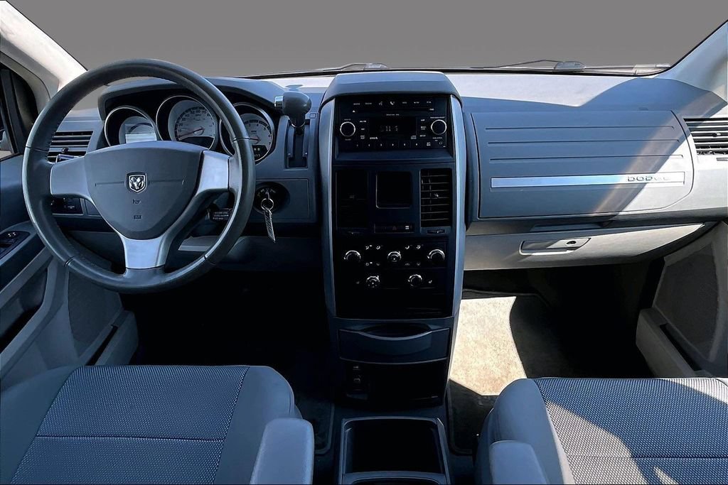 Used 2009 Dodge Grand Caravan SXT FWD image 9