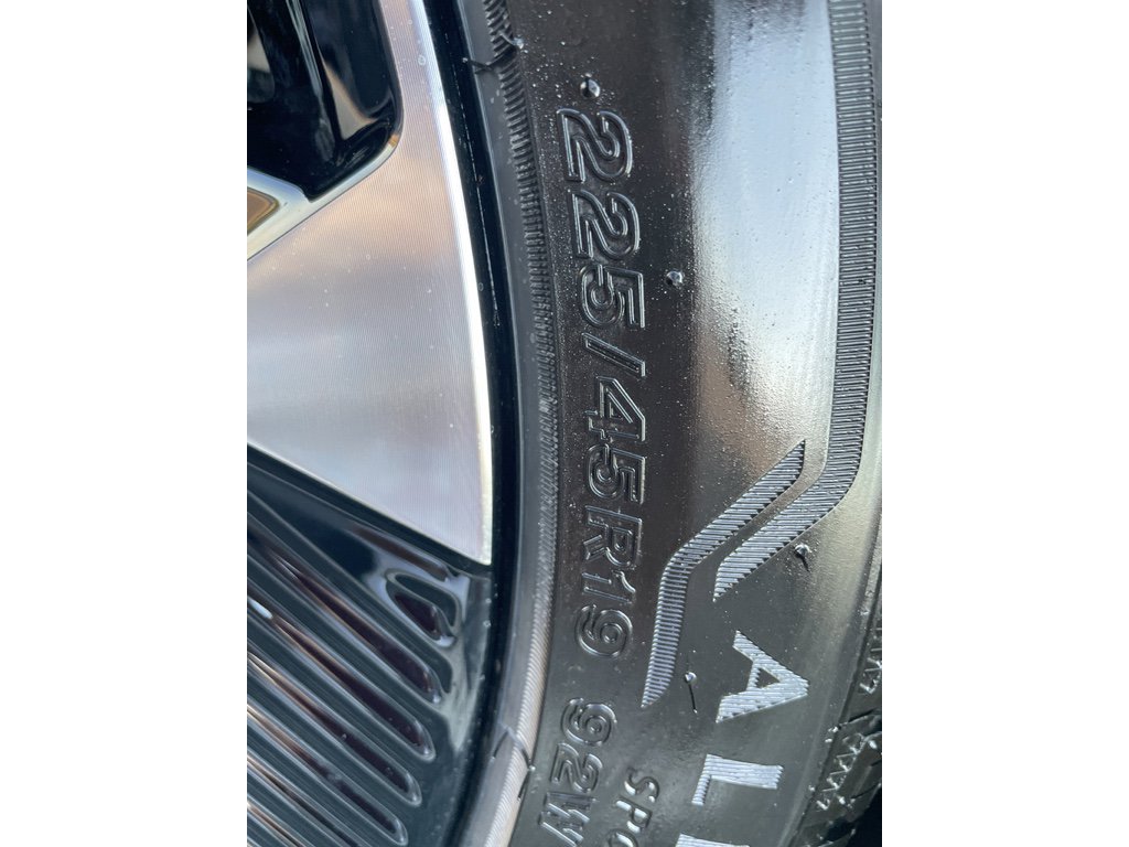 New 2026 Nissan Kicks SR w/ Cold Weather Package image 25