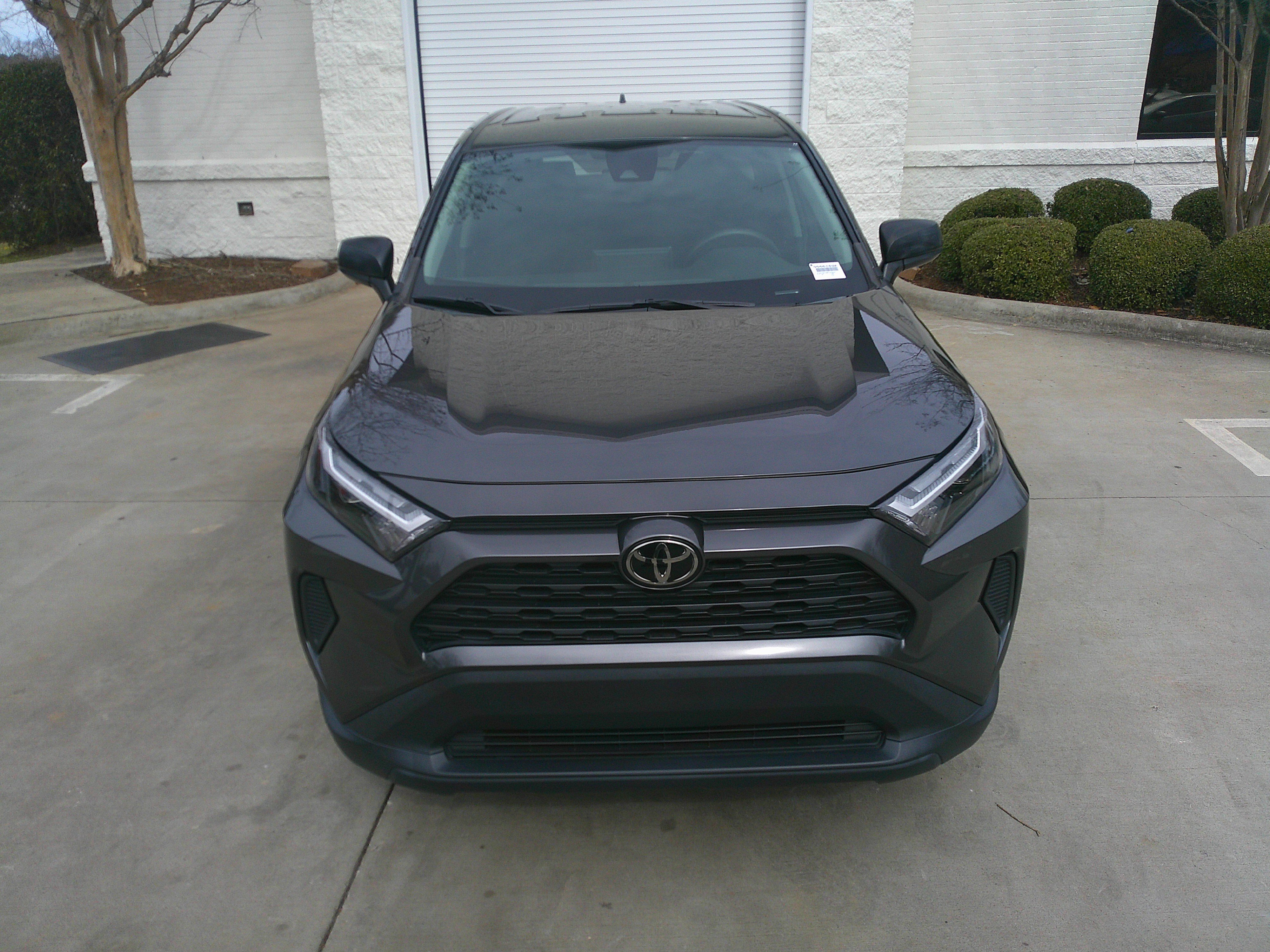 Used 2023 Toyota RAV4 LE image 3