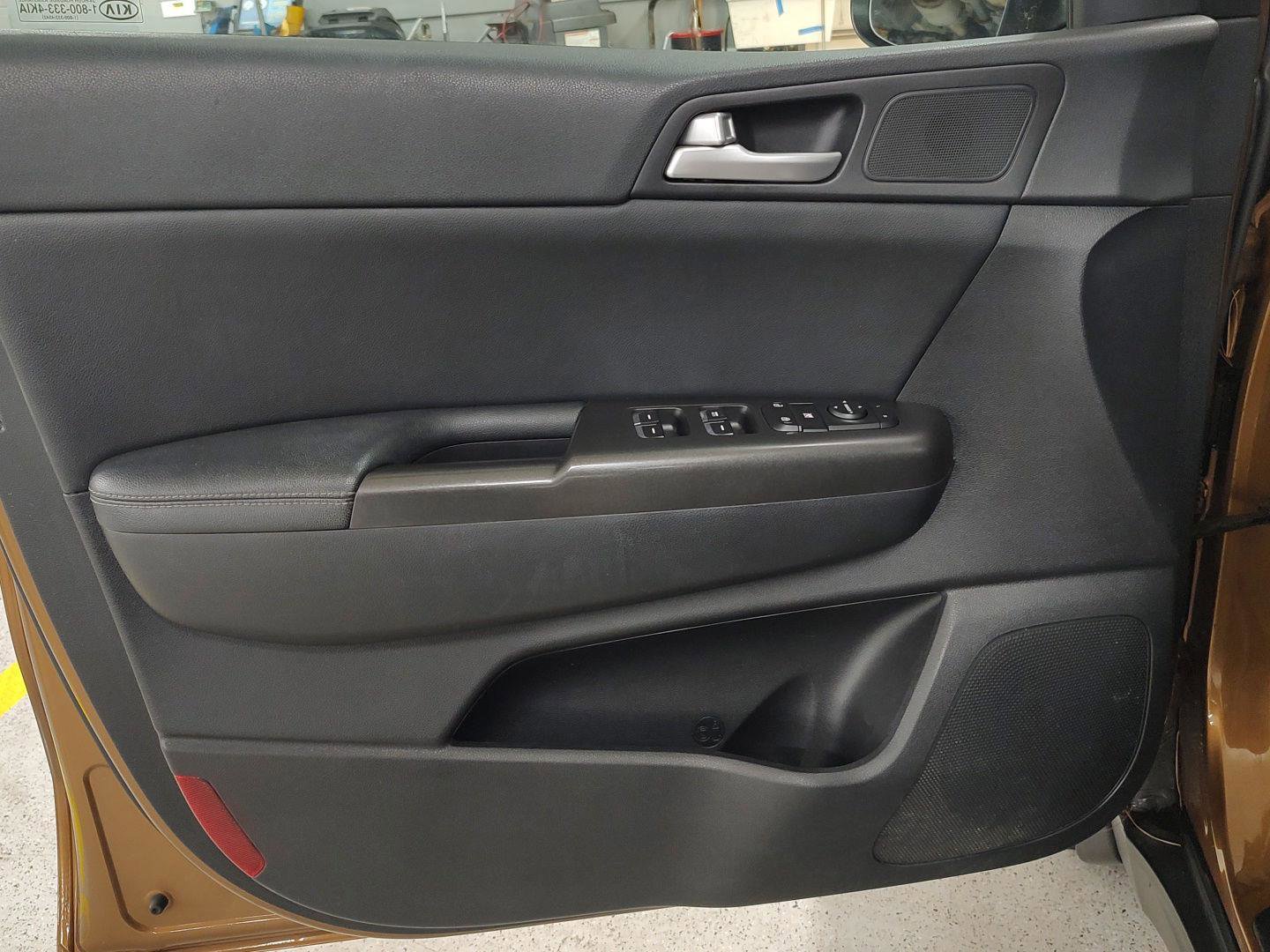Used 2017 Kia Sportage EX image 16