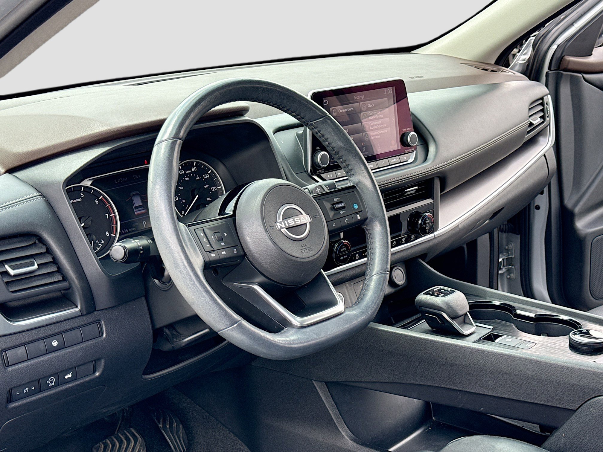 Certified 2023 Nissan Rogue SV w/ SV Premium B Package AWD/4WD image 4