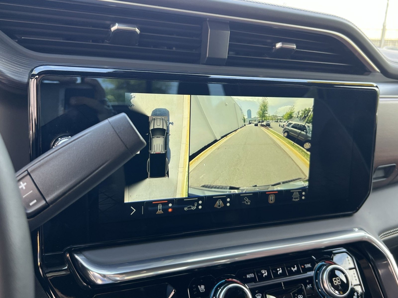 Used 2024 GMC Sierra 3500 Denali Ultimate AWD/4WD image 20