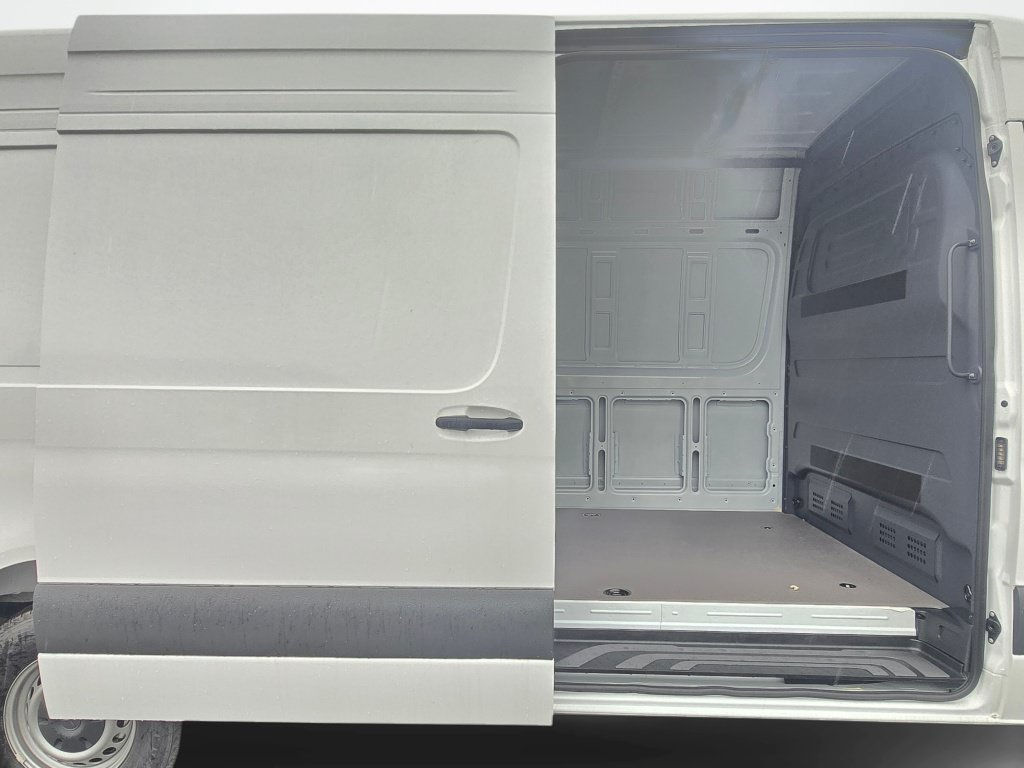 New 2025 Mercedes-Benz eSprinter 170 Cargo image 21