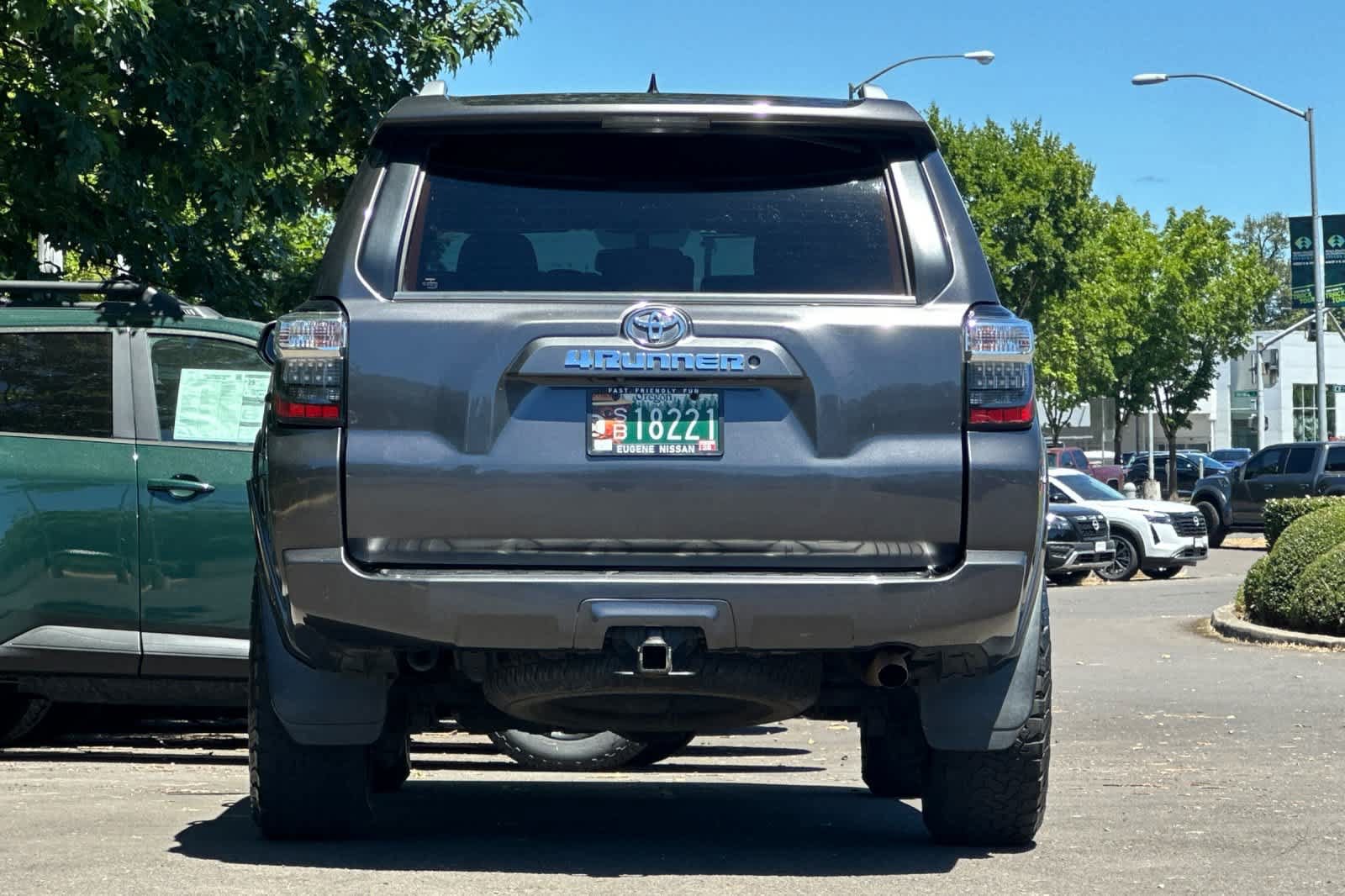 Used 2018 Toyota 4Runner SR5 Premium AWD/4WD image 7